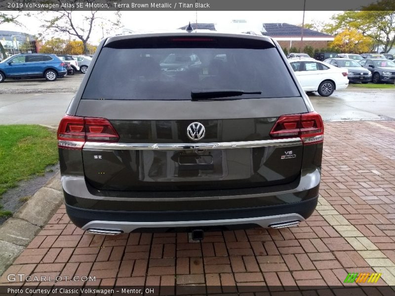 Terra Brown Metallic / Titan Black 2019 Volkswagen Atlas SE 4Motion
