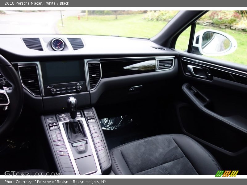 White / Black 2018 Porsche Macan