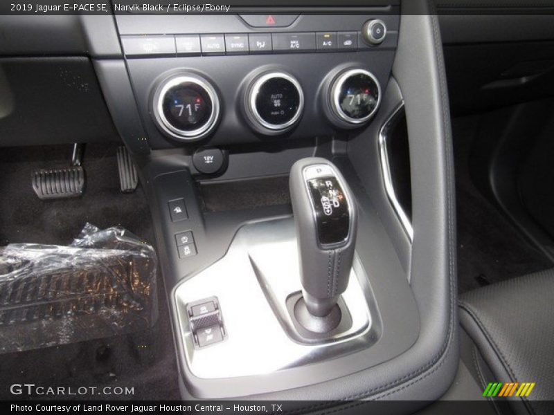 Narvik Black / Eclipse/Ebony 2019 Jaguar E-PACE SE