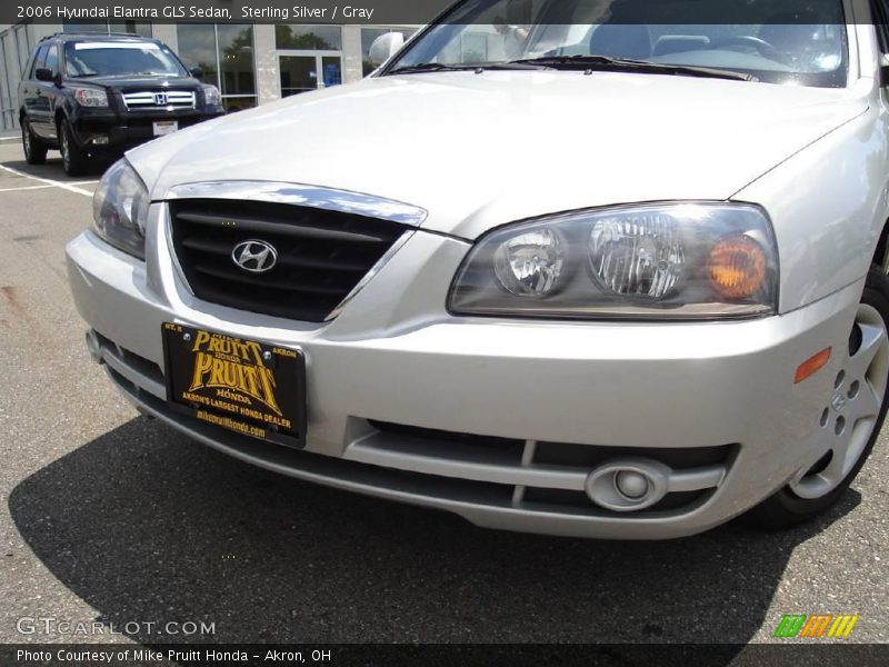 Sterling Silver / Gray 2006 Hyundai Elantra GLS Sedan