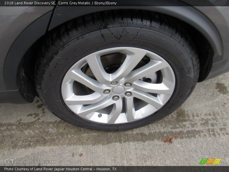 Corris Grey Metallic / Ebony/Ebony 2018 Land Rover Discovery SE