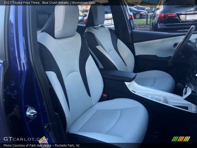 Blue Crush Metallic / Moonstone Gray 2017 Toyota Prius Three
