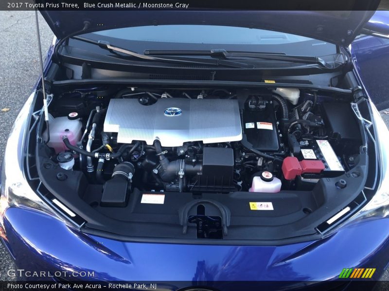 Blue Crush Metallic / Moonstone Gray 2017 Toyota Prius Three