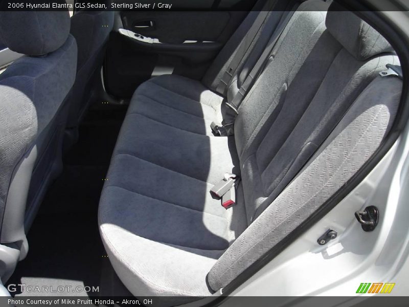 Sterling Silver / Gray 2006 Hyundai Elantra GLS Sedan
