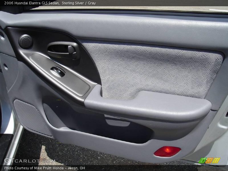 Sterling Silver / Gray 2006 Hyundai Elantra GLS Sedan