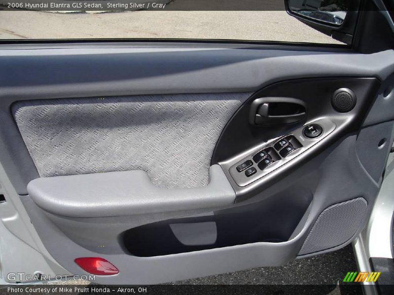 Sterling Silver / Gray 2006 Hyundai Elantra GLS Sedan