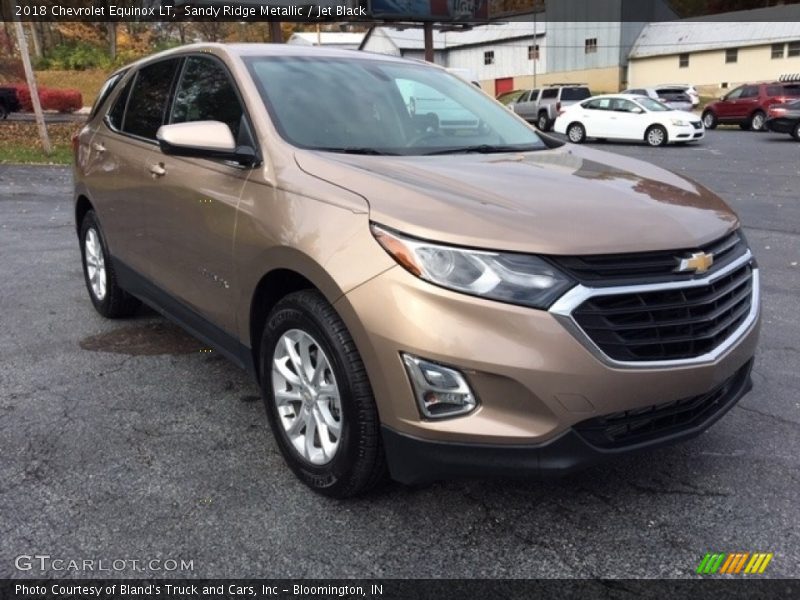 Sandy Ridge Metallic / Jet Black 2018 Chevrolet Equinox LT