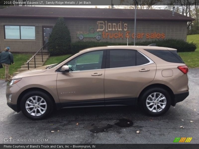 Sandy Ridge Metallic / Jet Black 2018 Chevrolet Equinox LT