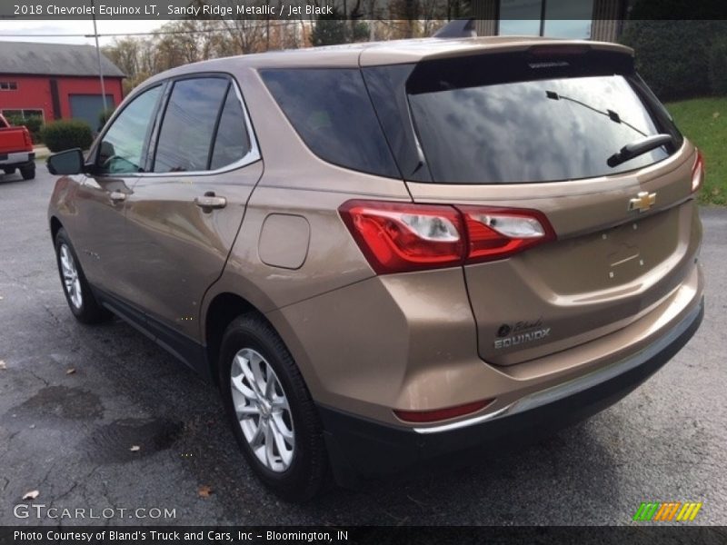 Sandy Ridge Metallic / Jet Black 2018 Chevrolet Equinox LT