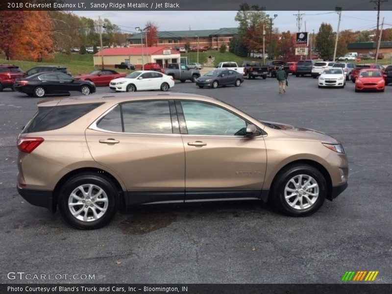 Sandy Ridge Metallic / Jet Black 2018 Chevrolet Equinox LT