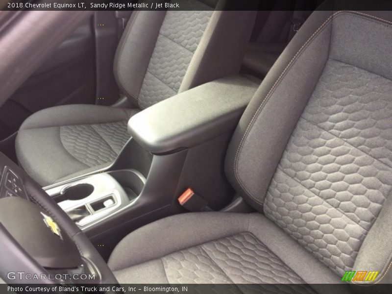 Sandy Ridge Metallic / Jet Black 2018 Chevrolet Equinox LT