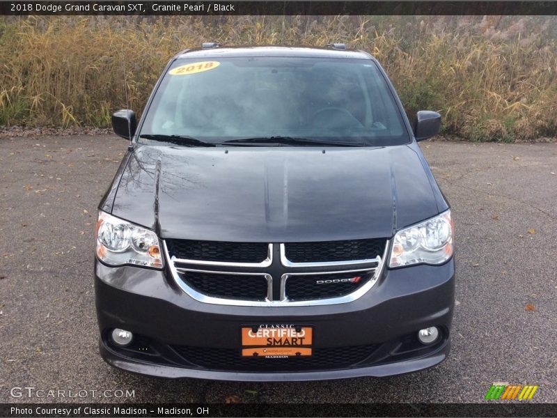 Granite Pearl / Black 2018 Dodge Grand Caravan SXT