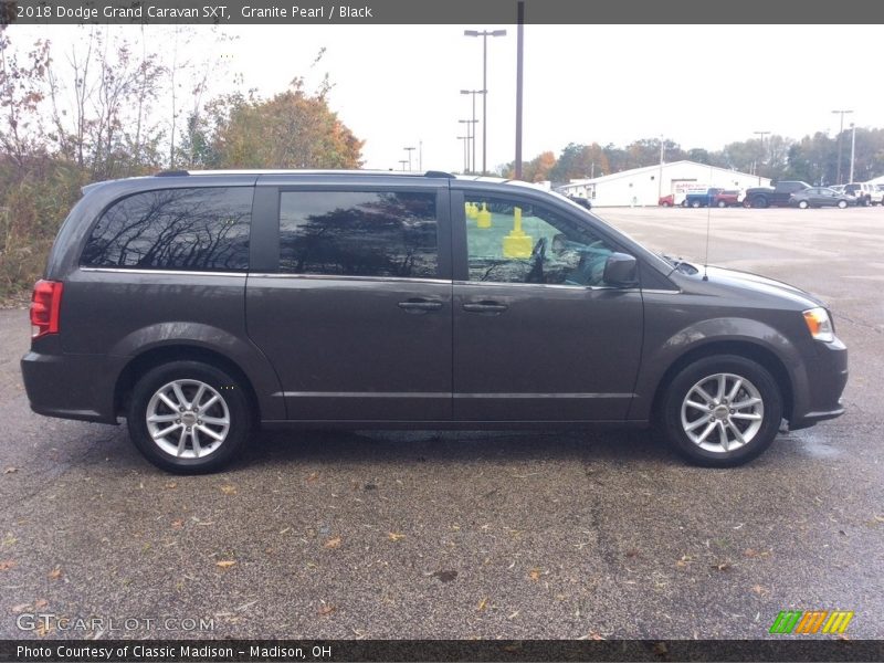 Granite Pearl / Black 2018 Dodge Grand Caravan SXT