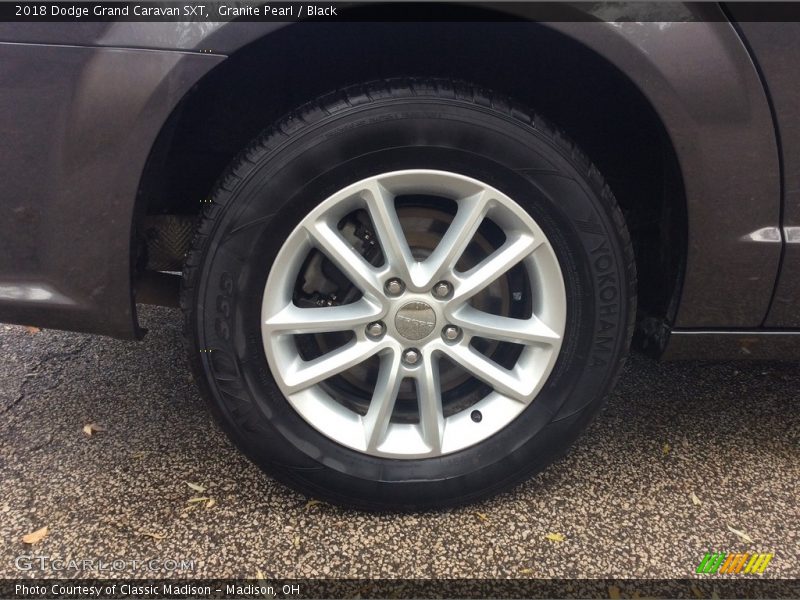 Granite Pearl / Black 2018 Dodge Grand Caravan SXT