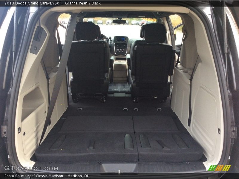 Granite Pearl / Black 2018 Dodge Grand Caravan SXT
