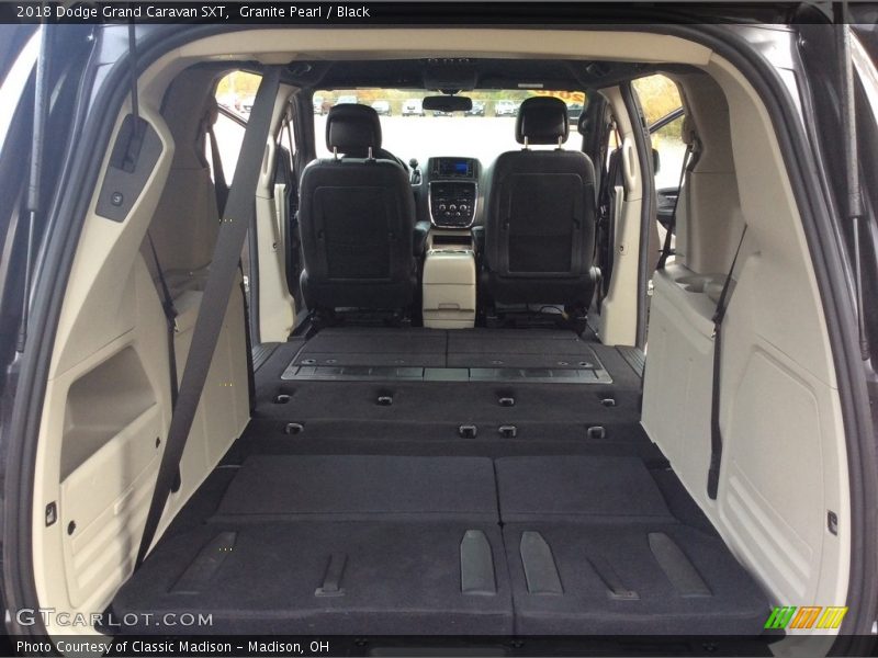 Granite Pearl / Black 2018 Dodge Grand Caravan SXT