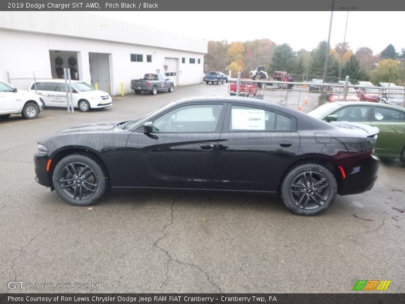 Pitch Black / Black 2019 Dodge Charger SXT AWD