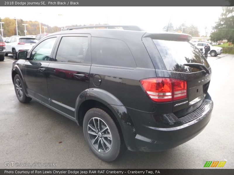 Pitch Black / Black 2018 Dodge Journey SE