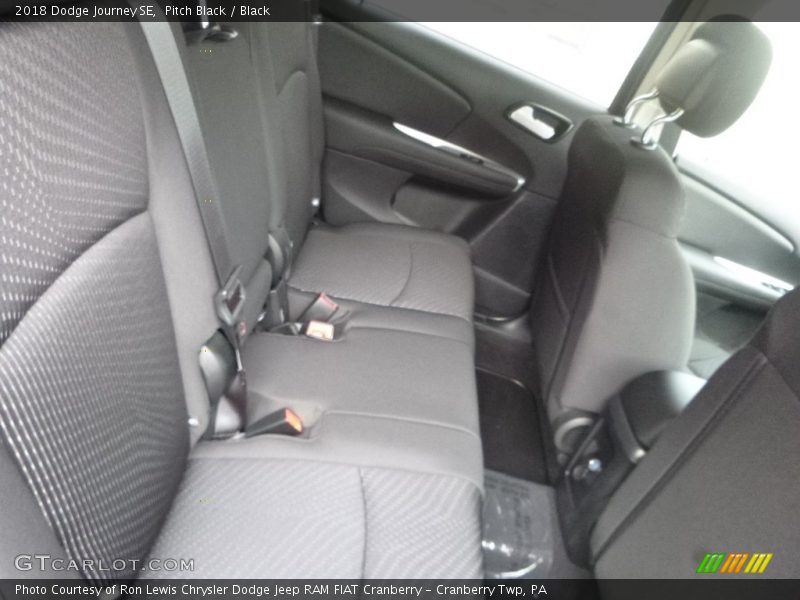 Pitch Black / Black 2018 Dodge Journey SE