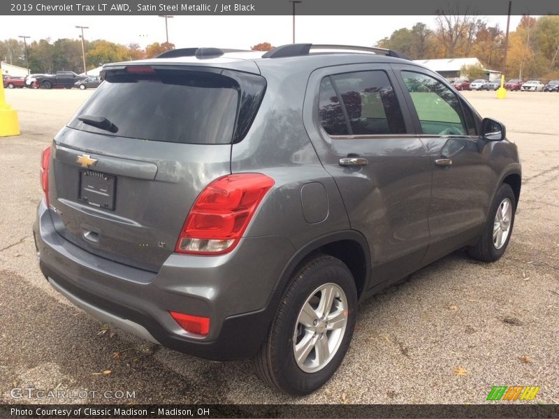 Satin Steel Metallic / Jet Black 2019 Chevrolet Trax LT AWD