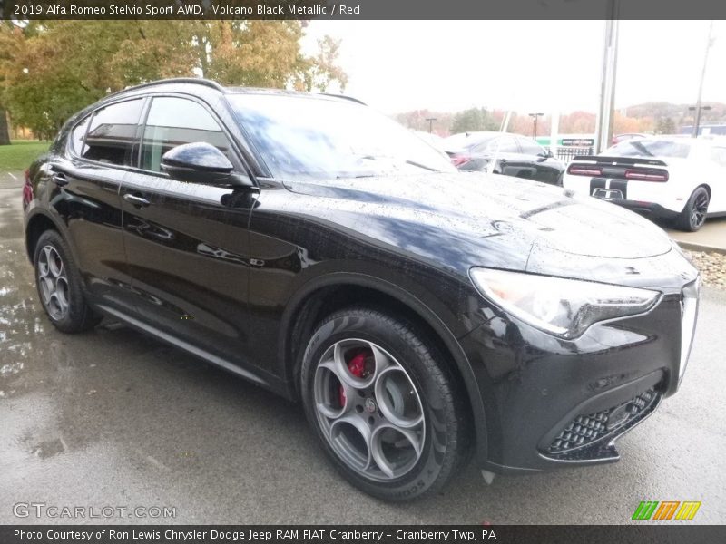 Volcano Black Metallic / Red 2019 Alfa Romeo Stelvio Sport AWD