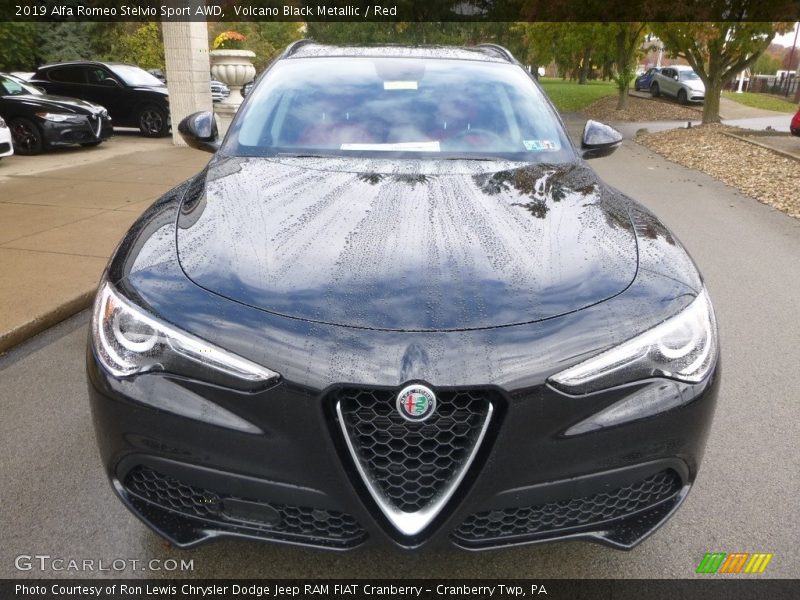 Volcano Black Metallic / Red 2019 Alfa Romeo Stelvio Sport AWD