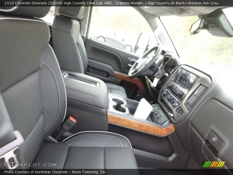 Graphite Metallic / High Country Jet Black/­Medium Ash Gray 2019 Chevrolet Silverado 2500HD High Country Crew Cab 4WD