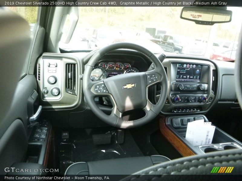 Graphite Metallic / High Country Jet Black/­Medium Ash Gray 2019 Chevrolet Silverado 2500HD High Country Crew Cab 4WD