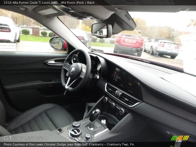 Alfa Rosso (Red) / Black 2019 Alfa Romeo Giulia Ti Lusso AWD