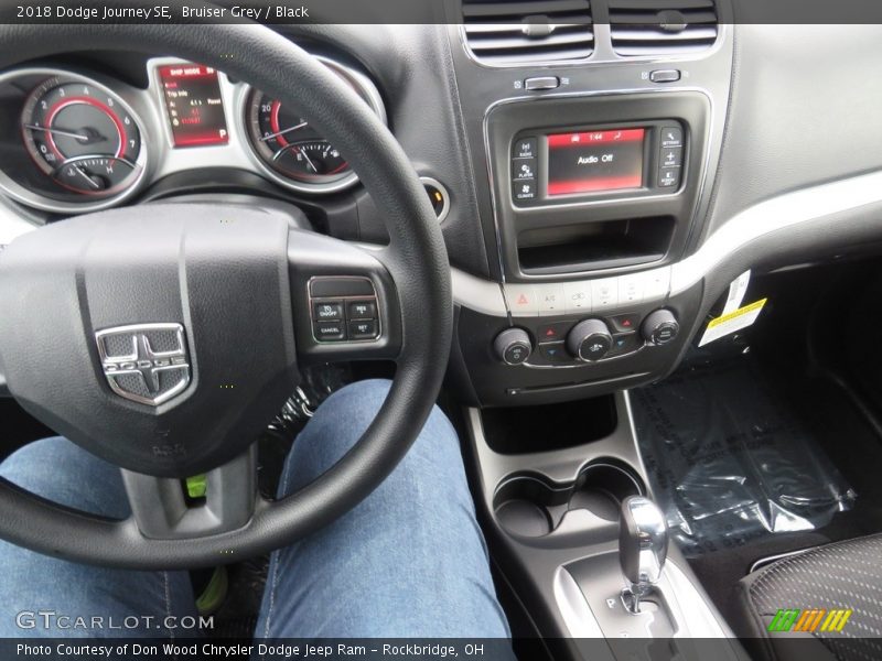 Bruiser Grey / Black 2018 Dodge Journey SE