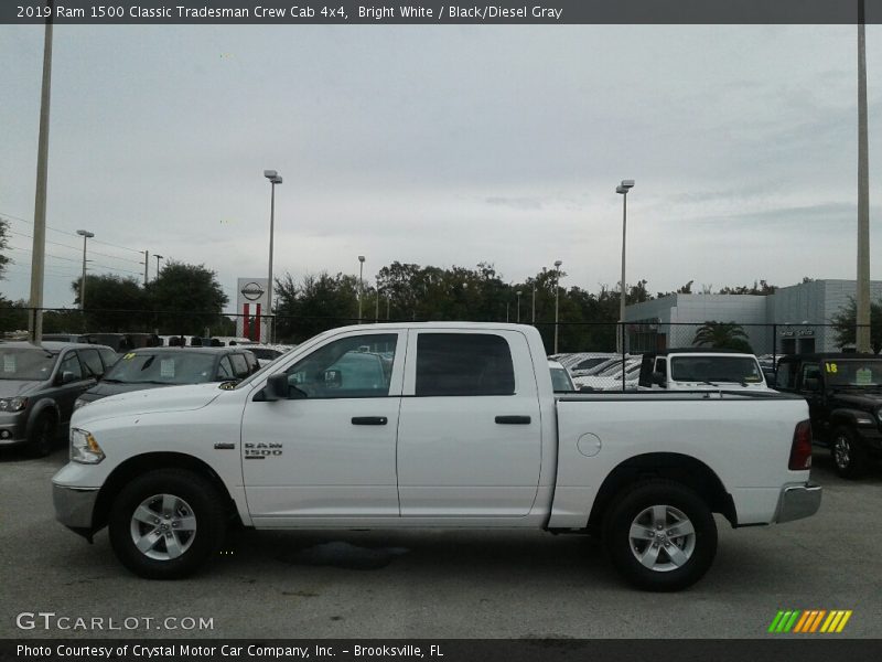 Bright White / Black/Diesel Gray 2019 Ram 1500 Classic Tradesman Crew Cab 4x4