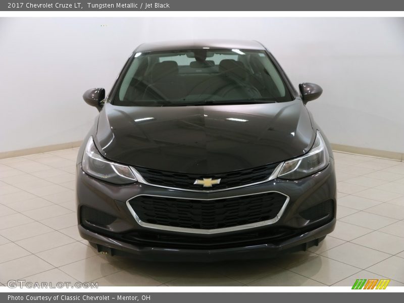 Tungsten Metallic / Jet Black 2017 Chevrolet Cruze LT