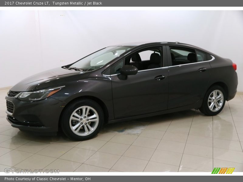 Tungsten Metallic / Jet Black 2017 Chevrolet Cruze LT