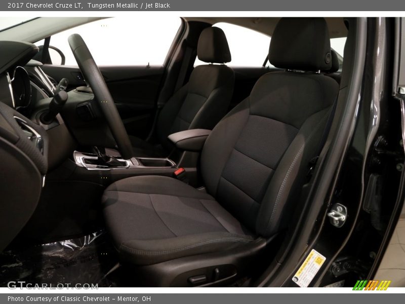 Tungsten Metallic / Jet Black 2017 Chevrolet Cruze LT
