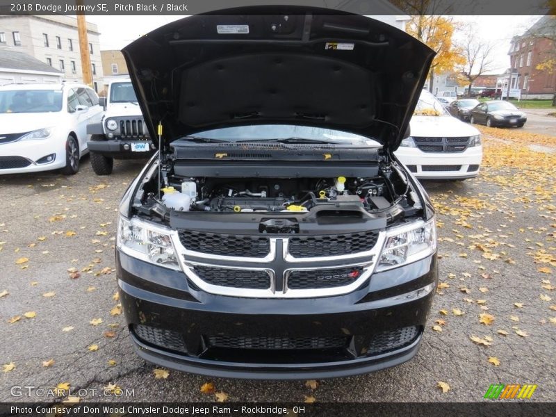 Pitch Black / Black 2018 Dodge Journey SE