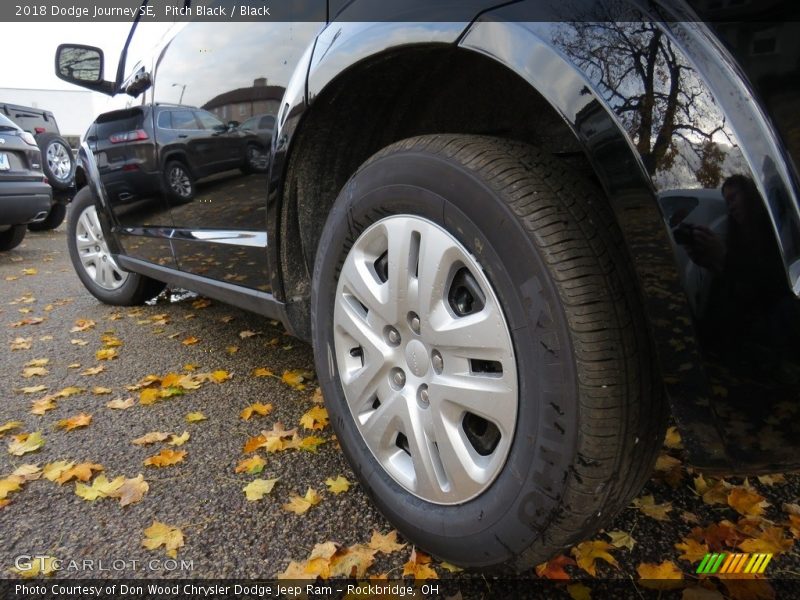 Pitch Black / Black 2018 Dodge Journey SE