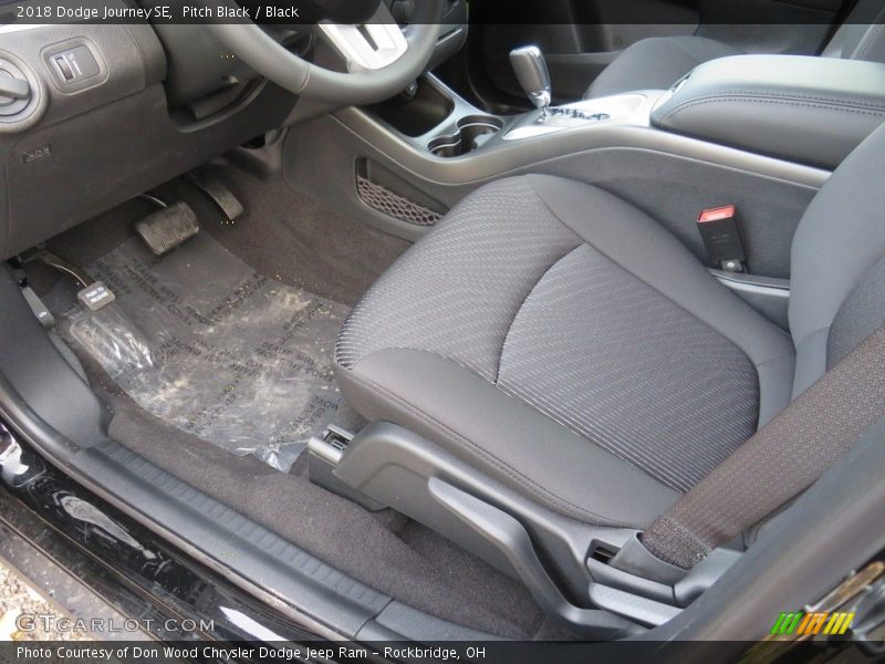 Pitch Black / Black 2018 Dodge Journey SE