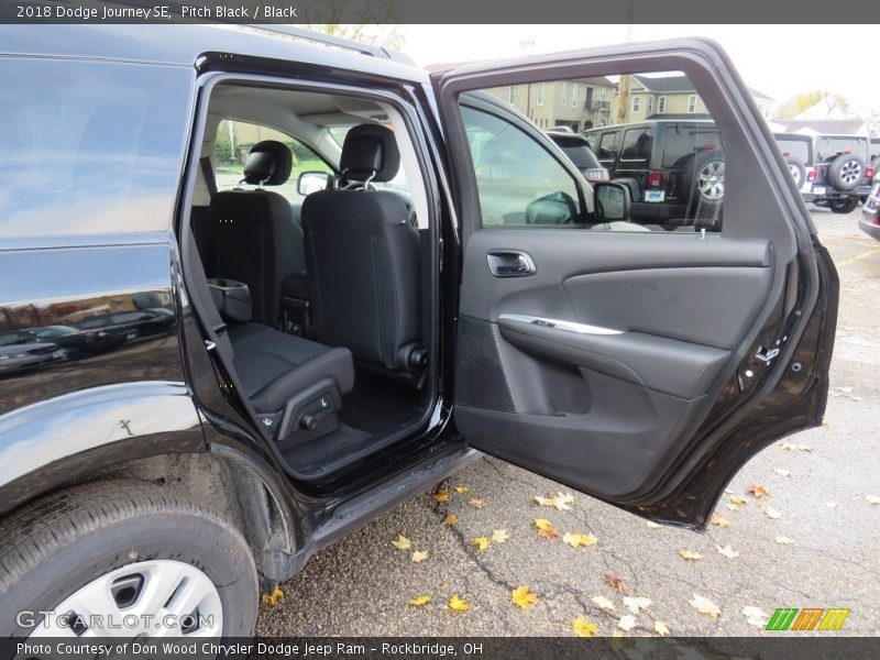Pitch Black / Black 2018 Dodge Journey SE