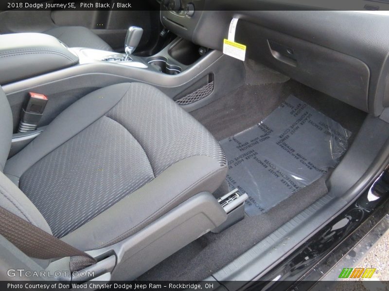 Pitch Black / Black 2018 Dodge Journey SE