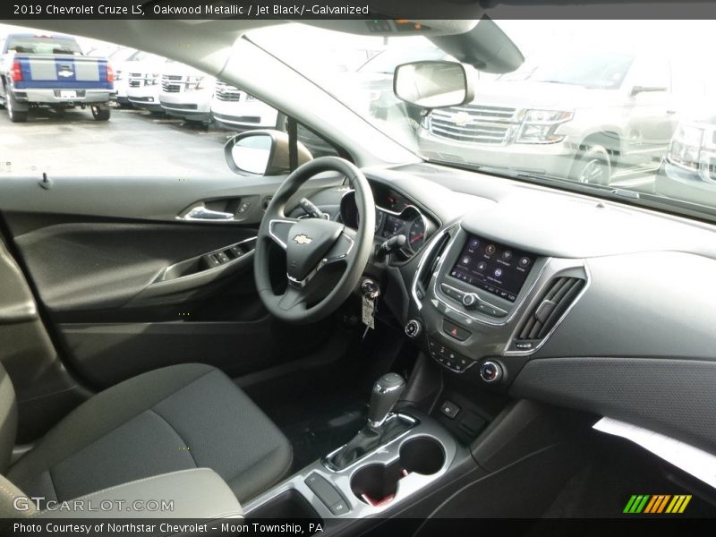 Oakwood Metallic / Jet Black/­Galvanized 2019 Chevrolet Cruze LS