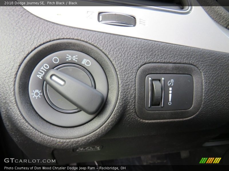 Pitch Black / Black 2018 Dodge Journey SE