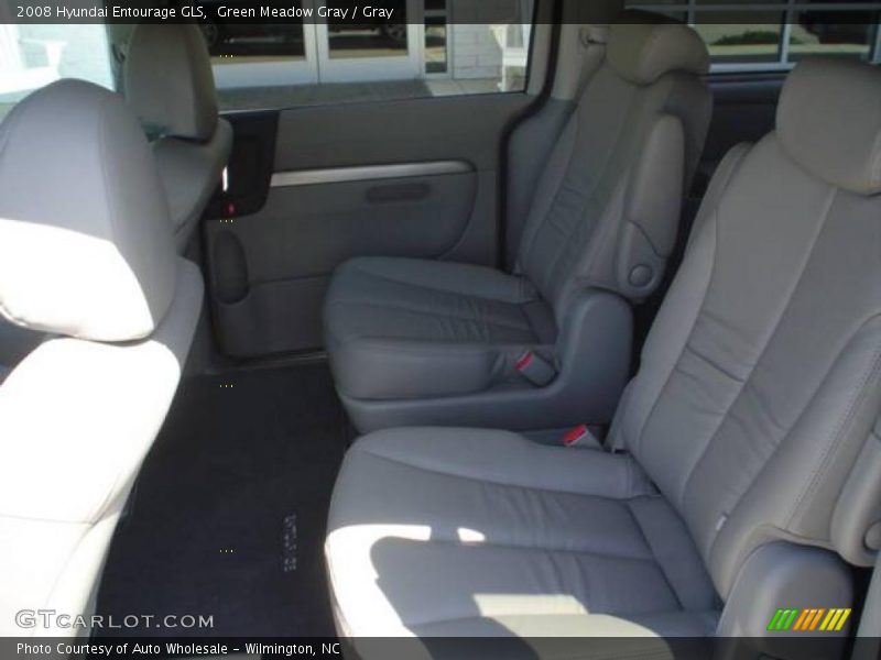 Green Meadow Gray / Gray 2008 Hyundai Entourage GLS