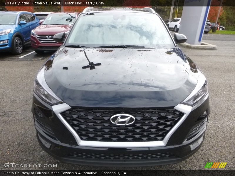 Black Noir Pearl / Gray 2019 Hyundai Tucson Value AWD