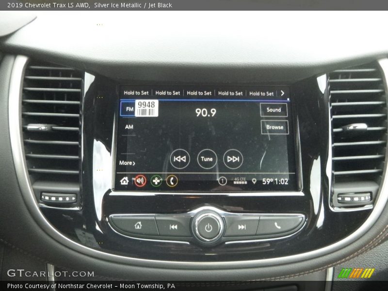 Silver Ice Metallic / Jet Black 2019 Chevrolet Trax LS AWD