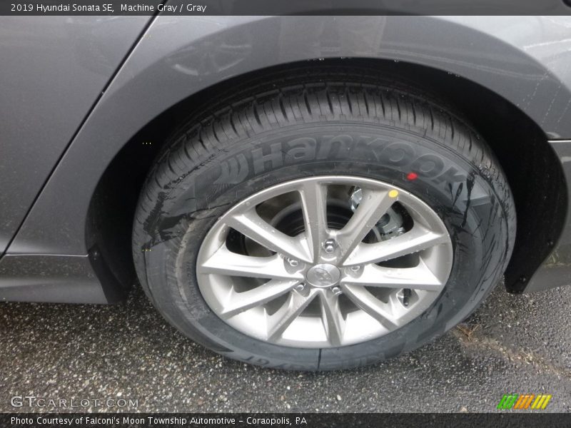 Machine Gray / Gray 2019 Hyundai Sonata SE