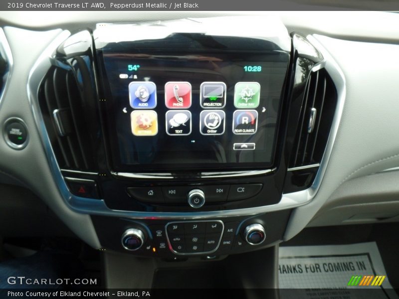 Pepperdust Metallic / Jet Black 2019 Chevrolet Traverse LT AWD
