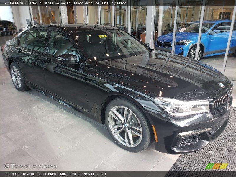 Black Sapphire Metallic / Black 2019 BMW 7 Series 750i xDrive Sedan