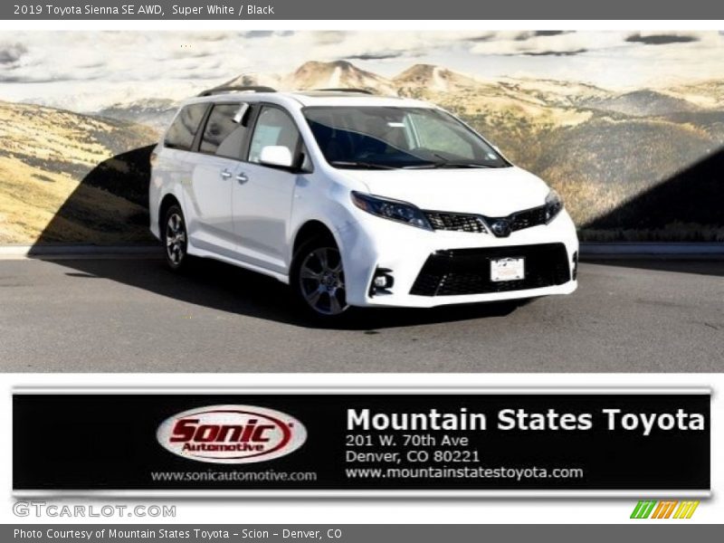 Super White / Black 2019 Toyota Sienna SE AWD