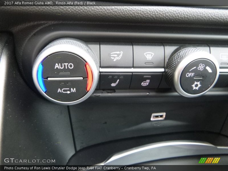 Rosso Alfa (Red) / Black 2017 Alfa Romeo Giulia AWD