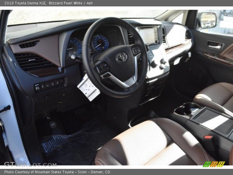 Blizzard Pearl White / Ash 2019 Toyota Sienna XLE